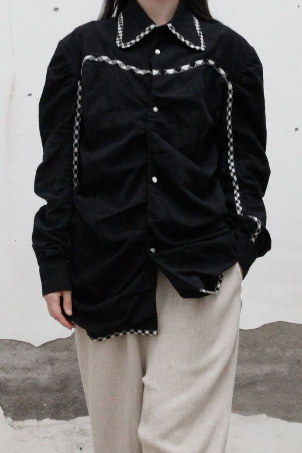 communs black pleated shirt SS22 C115